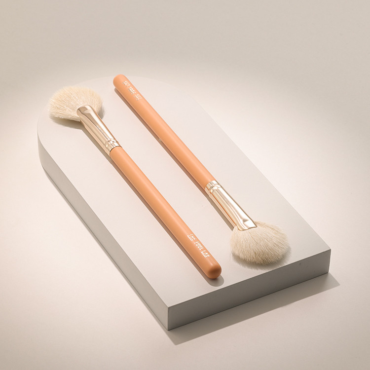 더툴랩 160 블러셔 팬