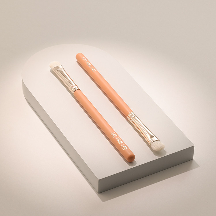 203 포인트아이섀도우