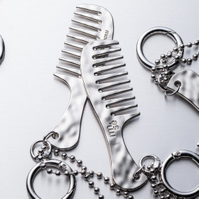 모멘센트 헤어콤 키링