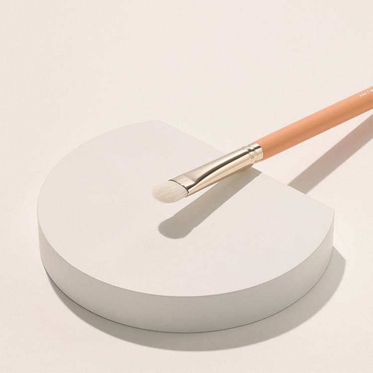 203 포인트아이섀도우